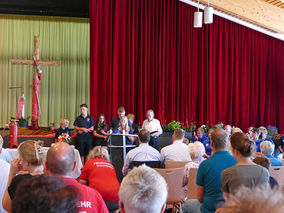 Ökumenischer Gottesdienst zum Feuerwehrverbandstag in Naumburg (Foto: Karl-Franz Thiede)